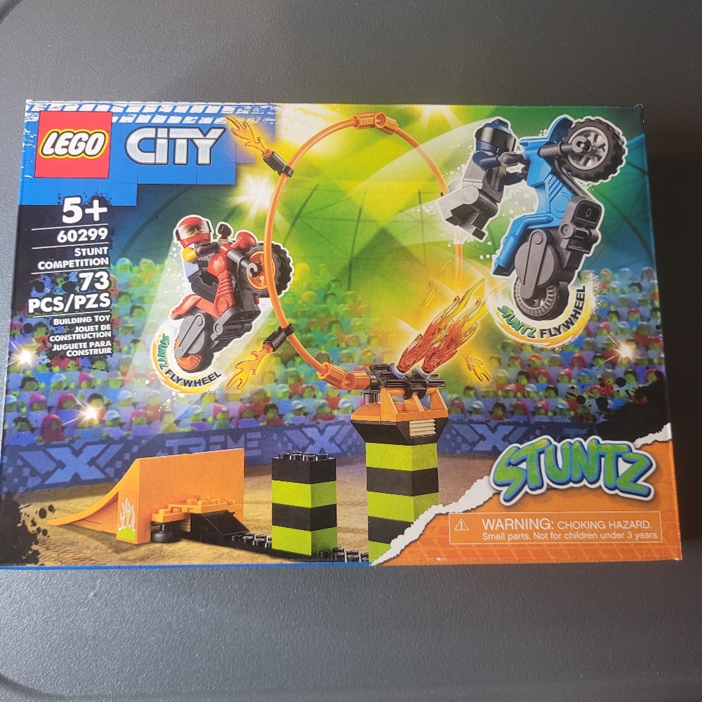 LEGO City Stunt Competition 60299 Building Kit (73 Pieces)